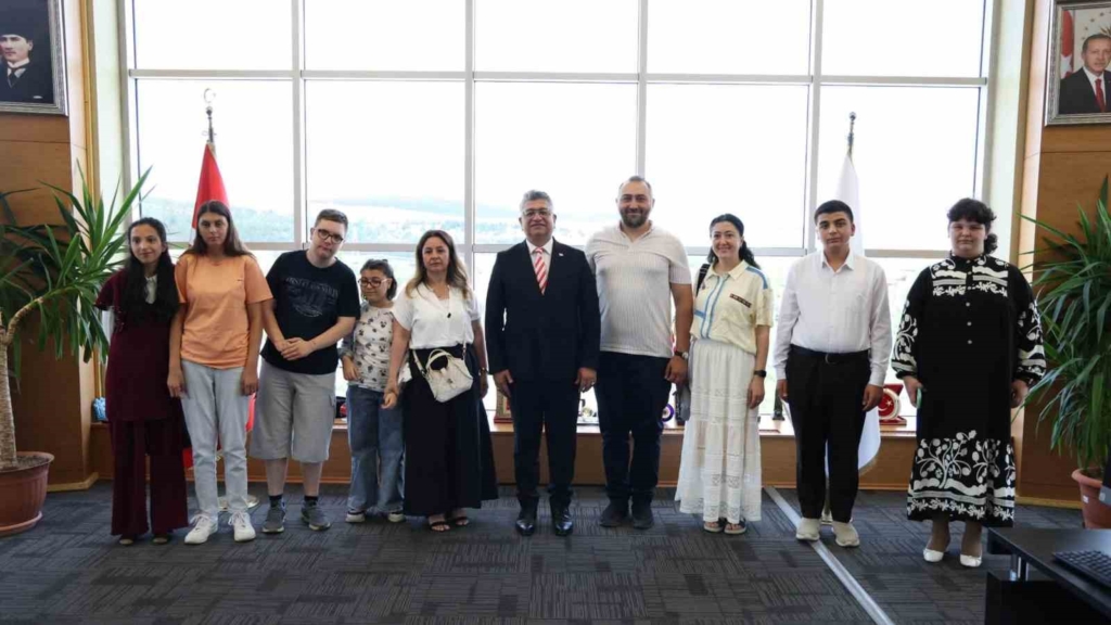 Özel öğrenciler DPÜ’de misafir edildi