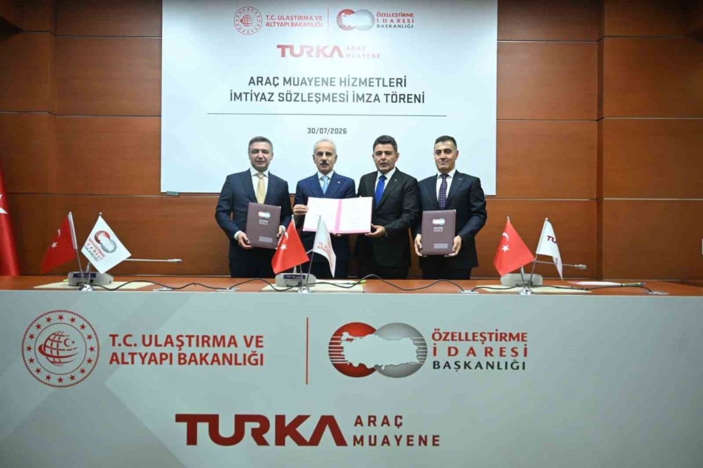 Bakan Uraloğlu: "(Kalkınma Yolu Projesi) Irak ile herhangi bir görüş farklılığı olmadığının özellikle altını çizmek isterim"