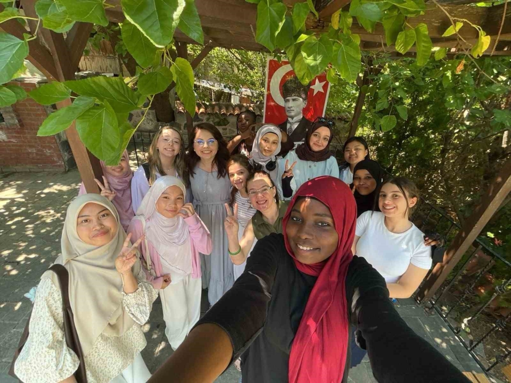 Türk el sanatları, yabancı öğrenciler aracılığıyla uluslararası alana taşınıyor