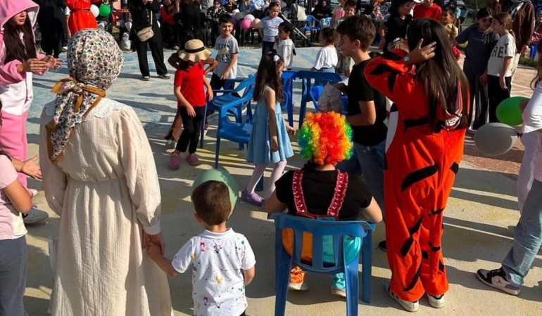 Altıntaş’ta “Çocuk Şenliğine yoğun ilgi