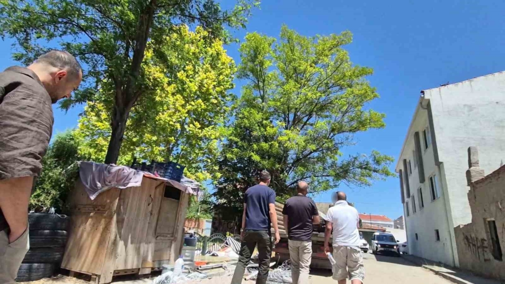 İnşaattan çalındığı iddia edilen demirler için "Boş arazide buldum" savunması