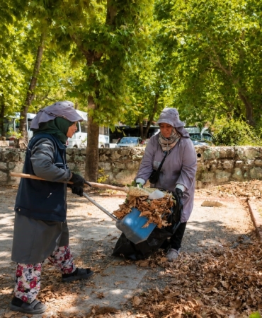 Park Bahçeler Müdürlüğü’nden Karacabey genelinde yoğun mesai