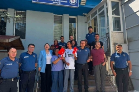 Otizmli çocuklardan duyarlı başkomisere teşekkür
