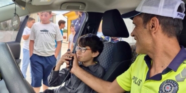 Miniklere polislik mesleği ve güvenli yaşam eğitimi