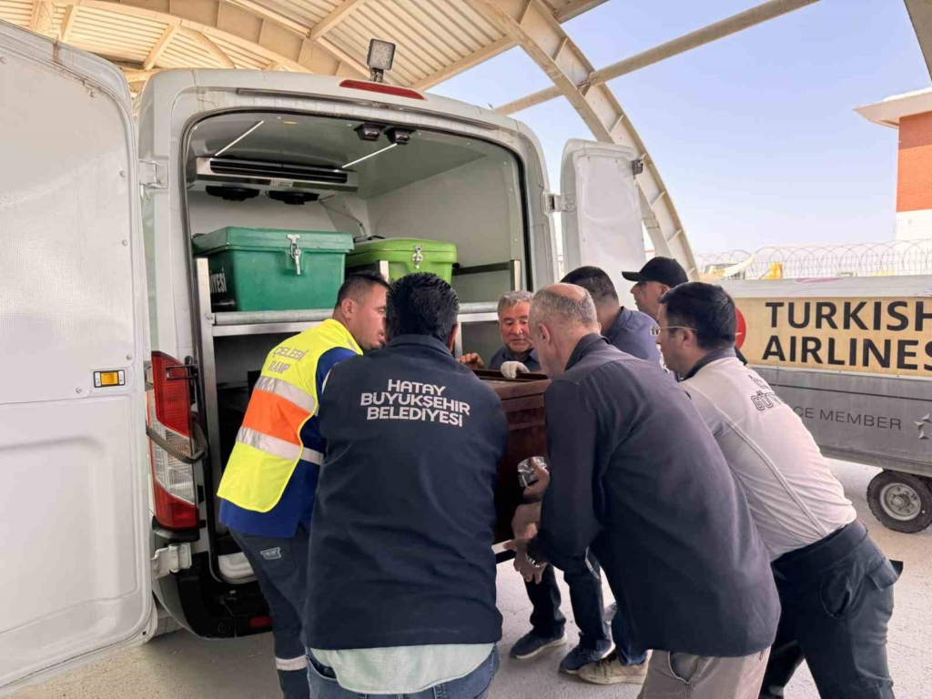 Suudi Arabistan’da yangında ölen 4 Hataylı memleketlerinde toprağa verildi