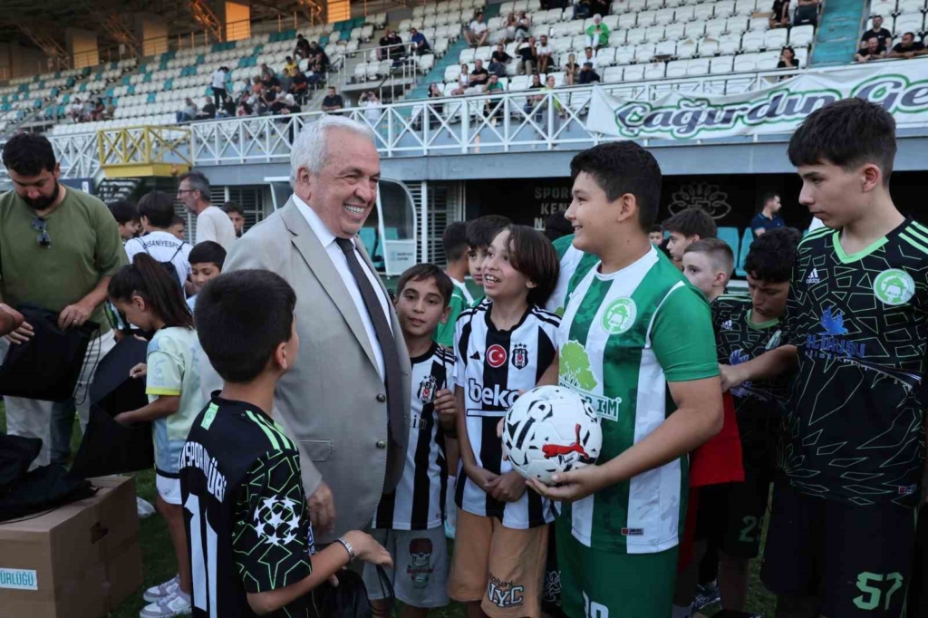 Amatör spor kulüplerine 3 milyon liralık destek