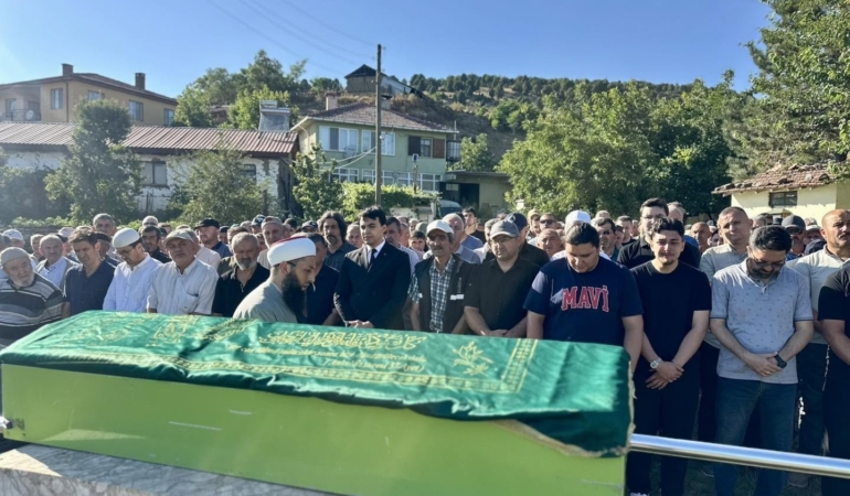 Kıbrıs gazisi Ertuğrul Pehlivan son yolculuğuna uğurlandı