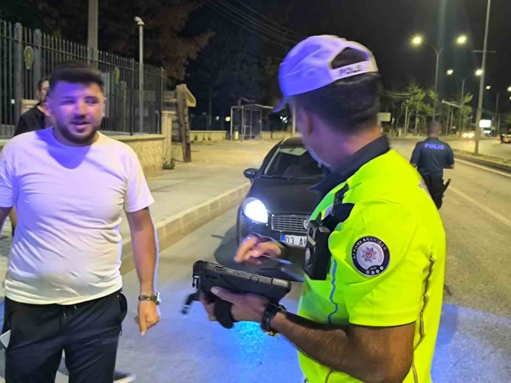 Şuhut’ta trafik ve asayiş denetimi