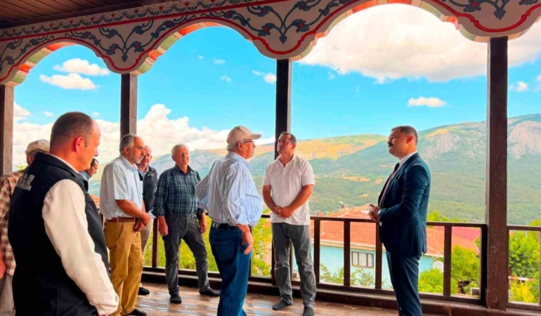 250 yıllık Çivisiz Cami’de inceleme