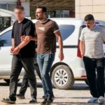 Arkadaşını silahla tehdit edip kendi borcunu ödetti