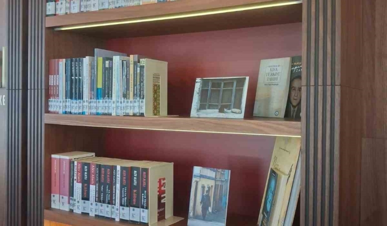 Kitapların arasında bir şehir hafızası: ’Bellek’ Bursa’da