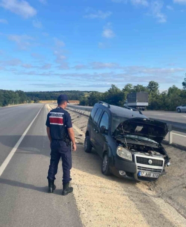 Bilecik’te meydana gelen trafik kazasında 3 kişi yaralandı
