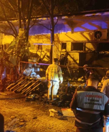 Avşa Adası’nda depoda çıkan yangın söndürüldü