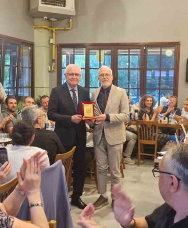 Eskişehir sağlık teşkilatından emekli olan Ömer Faruk Üresin’e vefa yemeği