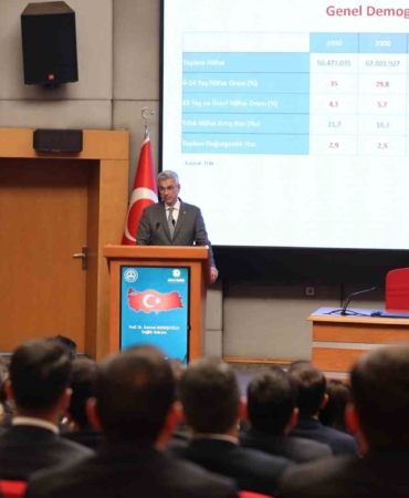 Bakan Memişoğlu: "Sağlık sektörünün Türkiye’nin gelir kapılarından bir tanesi olmasını hedefliyoruz"