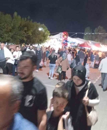 Gediz Tarhana Festivali’nin son gününde festival alanında insan seli