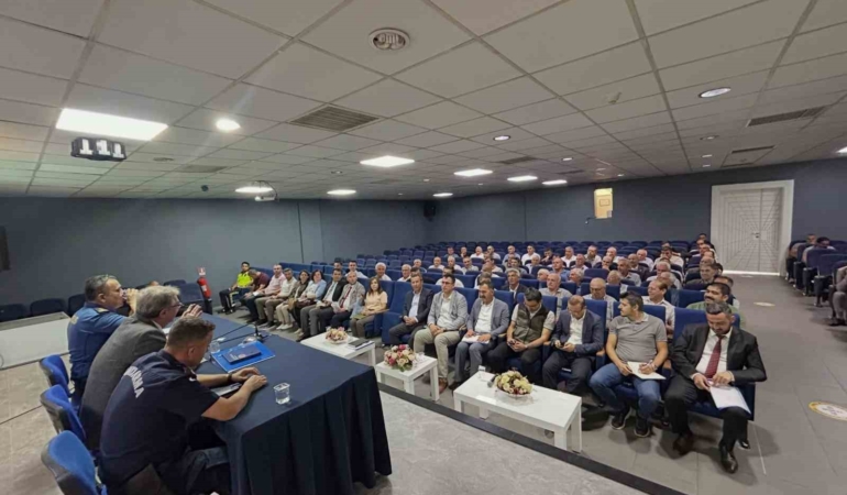 Bilecik’te kurumlar ve muhtarlar aynı masada buluştu