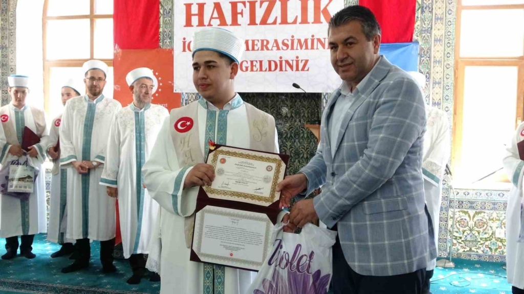 Kütahya’da 15 hafız için icazet merasimi