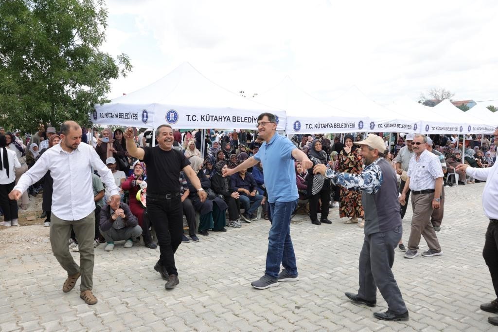 Kütahya’da ’Çamlıca Hasat Şenliği’nde birlik ve beraberlik coşkusu yaşandı