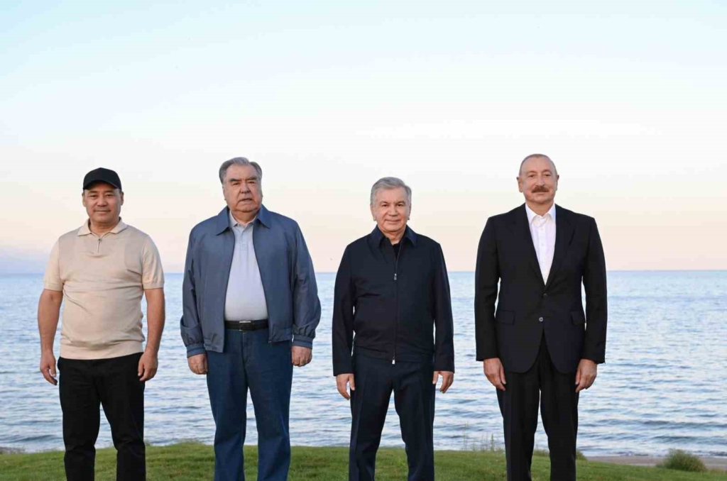Özbekistan, Tacikistan ve Azerbaycan cumhurbaşkanları, Kırgızistan’da golf kulübü açılışına katıldı
