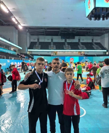 Ahmet Savaş Türkiye 3’üncüsü, Ahmet Efe Aykol ise Türkiye 5’incisi oldu