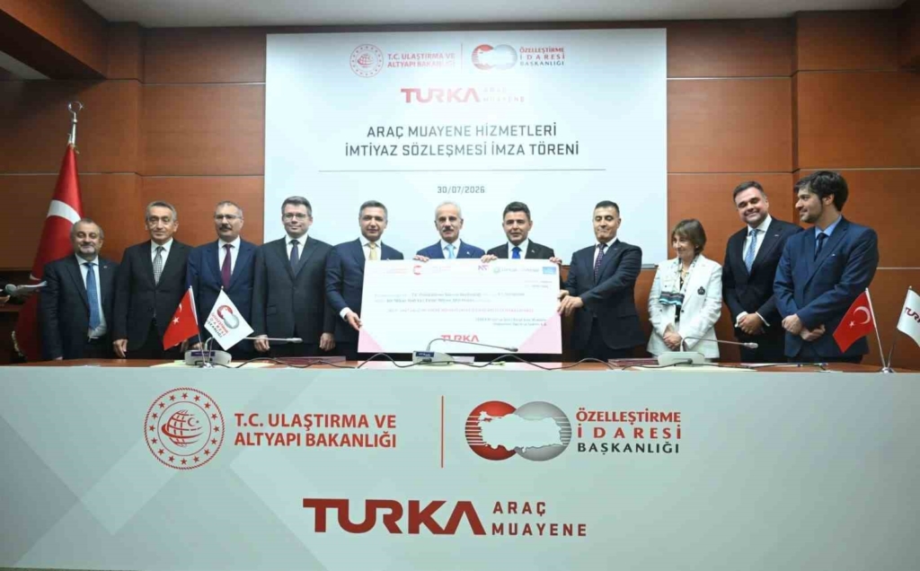 Bakan Uraloğlu: "(Kalkınma Yolu Projesi) Irak ile herhangi bir görüş farklılığı olmadığının özellikle altını çizmek isterim"