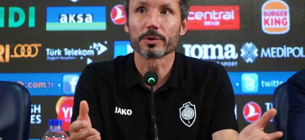 Mark van Bommel, Belçika’nın yeni teknik direktörü oldu