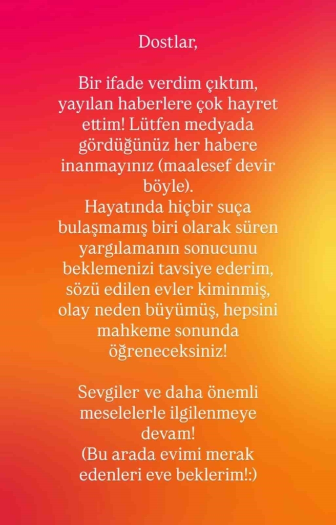 Adli kontrolle serbest kalan ünlü yönetmen Ezel Akay: "Mahkeme sonunda her şeyi öğreneceksiniz"