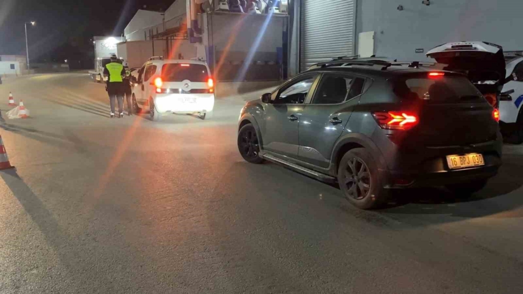 Polisin ’Dur’ ihtarına uymadı, 490 bin lira ceza yedi