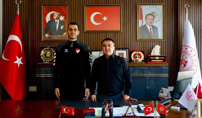 Bilecikli hakem klasman yardımcı hakemliğine yükseldi