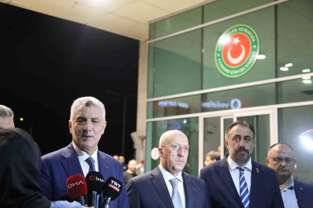 Bakan Bolat: "Sarp Gümrük Kapısı sadece Gürcistan’a değil, bütün Asya ülkelerine açılan stratejik bir geçiş koridorudur"