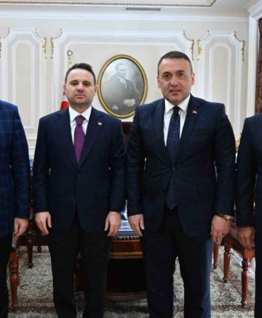 Bilecik heyeti Adalet Bakanı Gürlek ile kentteki çalışmaları ve projeleri değerlendirdi