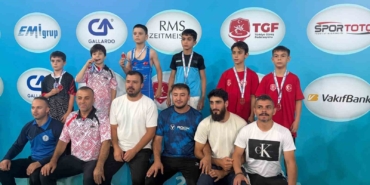 Eskişehirli minik güreşçi Ahmet Efe Aykol Türkiye 5’incisi oldu