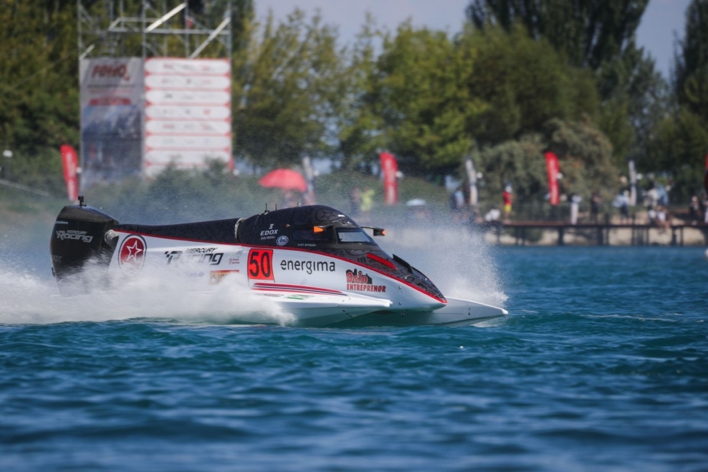UIM F1H2O Kırgızistan Grand Prix’sinde ilk gün serbest antrenmanlar yapıldı