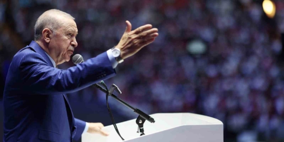 Cumhurbaşkanı Erdoğan: "Gençlerimizin en iyi şekilde yetişmeniz için tüm gücümüzle çalışıyoruz"