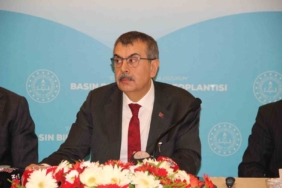 Bakan Tekin: "Hedefimiz 19 Ağustos’ta kazmanın vurulmasını sağlayacak takvimi hayata geçirmek"