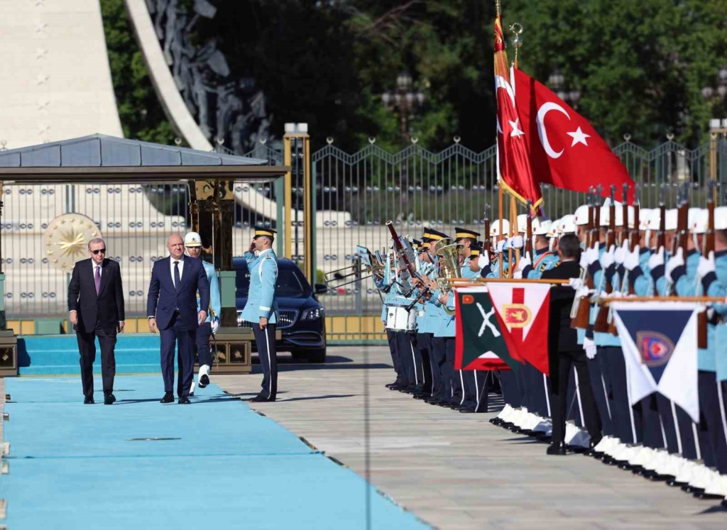 Cumhurbaşkanı Erdoğan, Lübnan Cumhurbaşkanı Avn’i törenle karşıladı