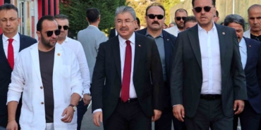 Vali Yılmaz ve Milletvekili Hatipoğlu, Eskişehirspor’u ziyaret etti