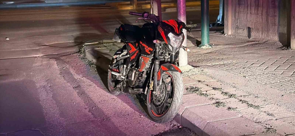 Kasksız, ehliyetsiz ve sahte plakalı motosikletliye 182 bin 500 TL ceza