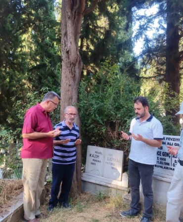Kazım Baykal vefatının 33.yıl dönümünde mezarı başında anıldı