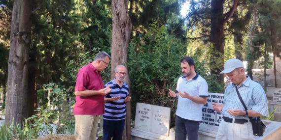 Kazım Baykal vefatının 33.yıl dönümünde mezarı başında anıldı