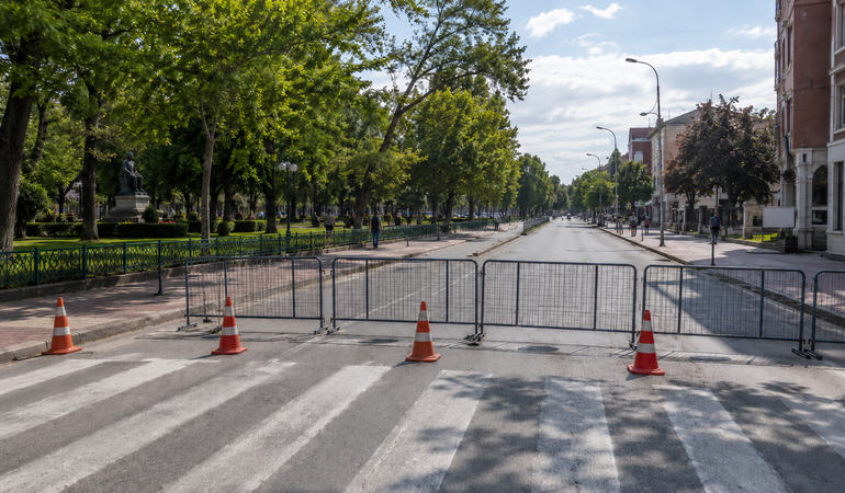 Pazar günü 4 sokak kapanacak, park edilen araçlar çekilecek