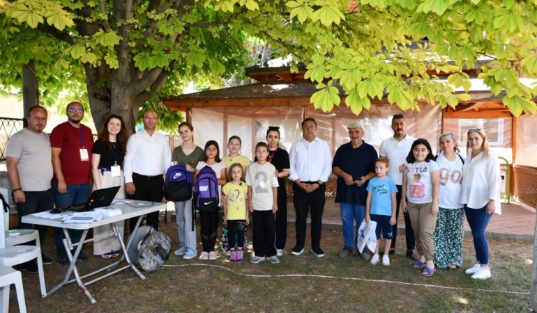 KIRSALDAKİ ÖĞRENCİLERİN EĞİTİM YOLCULUĞUNA BÜYÜKŞEHİR DESTEĞİ