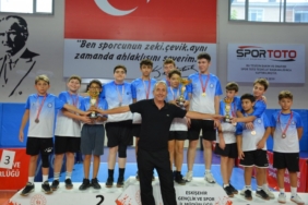 ESKİŞEHİR BÜYÜKŞEHİR SPOR KULÜBÜ’NDEN MASA TENİSİNDE ÇİFTE BAŞARI