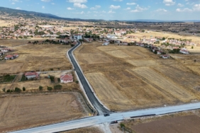 BÜYÜKŞEHİR BELEDİYESİ HAN İLÇESİNDE YOL ÇALIŞMALARINI TAMAMLADI