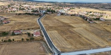 BÜYÜKŞEHİR BELEDİYESİ HAN İLÇESİNDE YOL ÇALIŞMALARINI TAMAMLADI