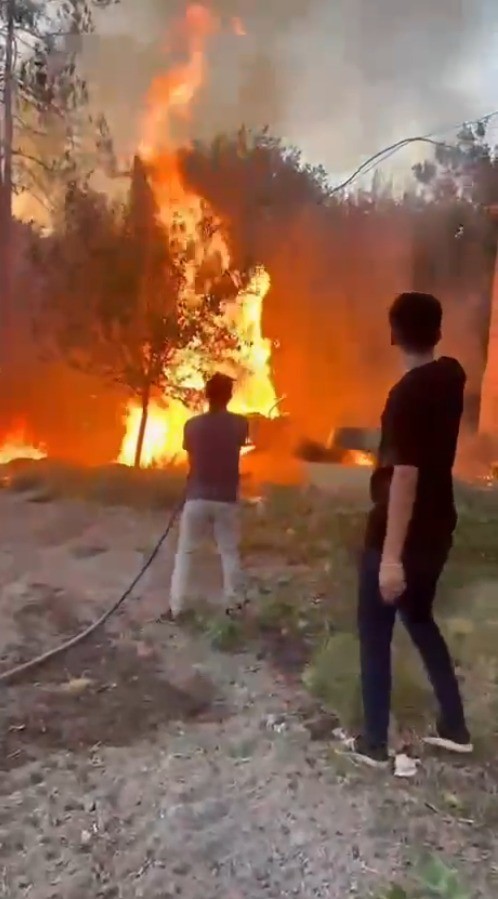Birecik’te korkutan yangın