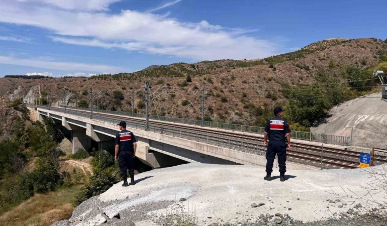 Bilecik’te YHT ve demiryolu hatlarında inceleme yapıldı