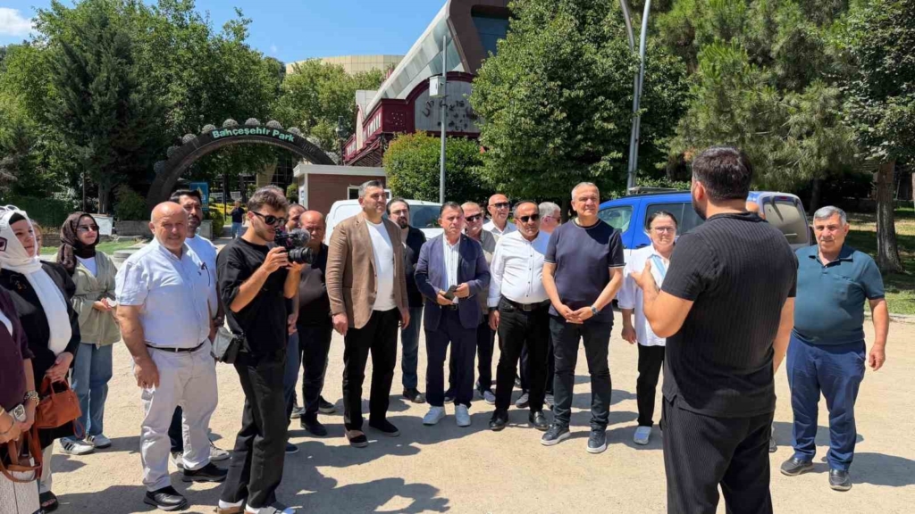 AK Parti İstanbul’dan "AK Belediyeciliği Yerinde Gör" programı