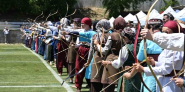 Kütahya’da tarihi Ok Meydanı’nda 490 sporcu şampiyonluk için ok atıyor